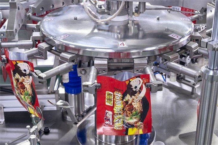 Food Pouch Packing Machine